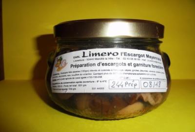 Préparation d'escargots et garniture forestière